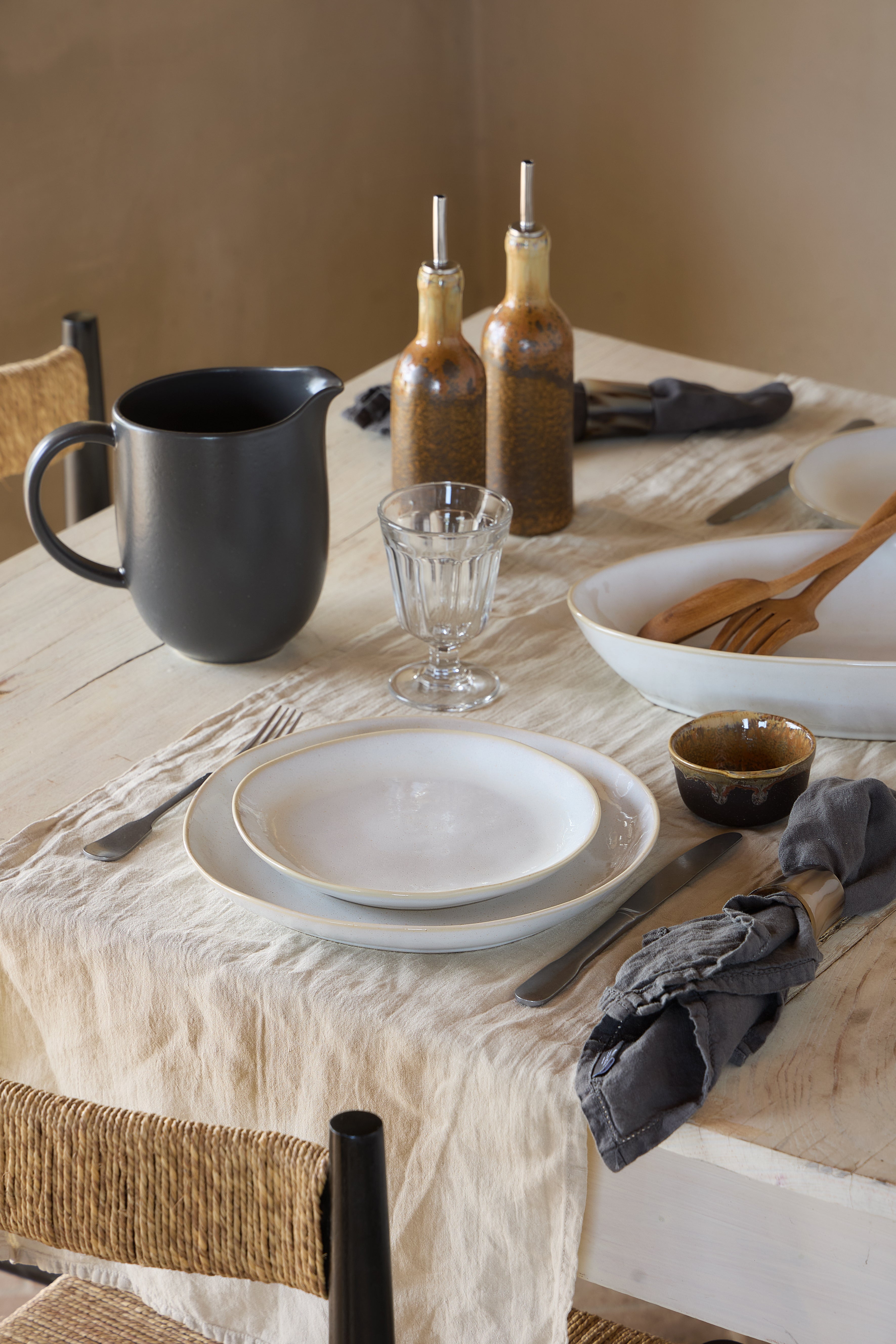 Costa Nova Brisa Fine Stoneware Dinnerware (Branca) – Hudson & Vine