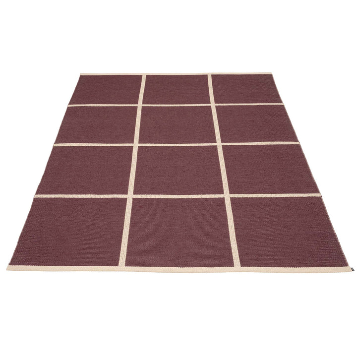 Criss Burgundy Indoor & Outdoor Woven Rug