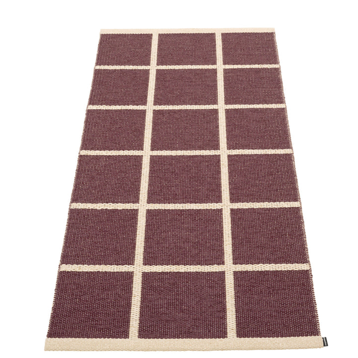Criss Burgundy Indoor & Outdoor Woven Rug
