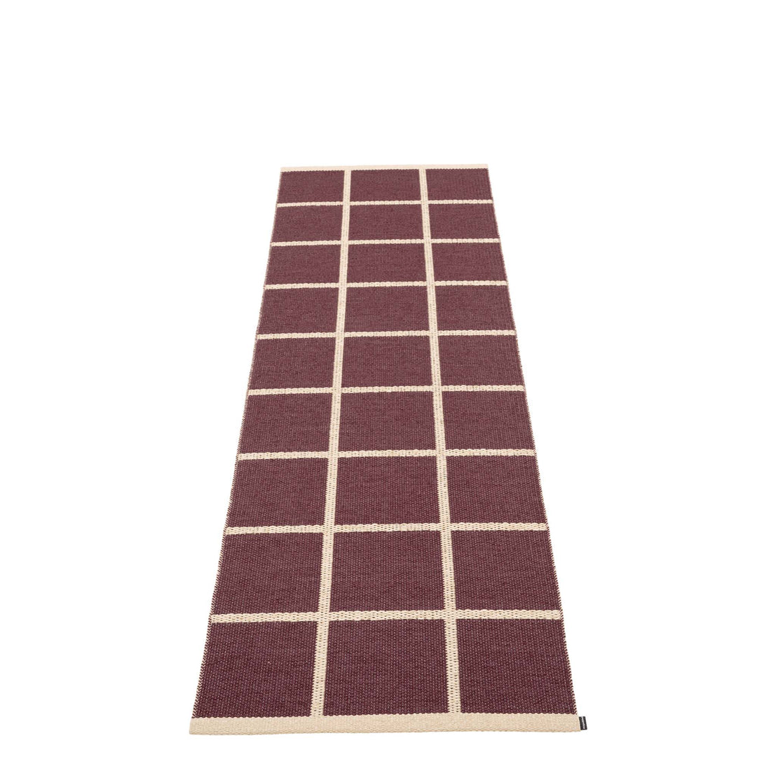 Criss Burgundy Indoor & Outdoor Woven Rug