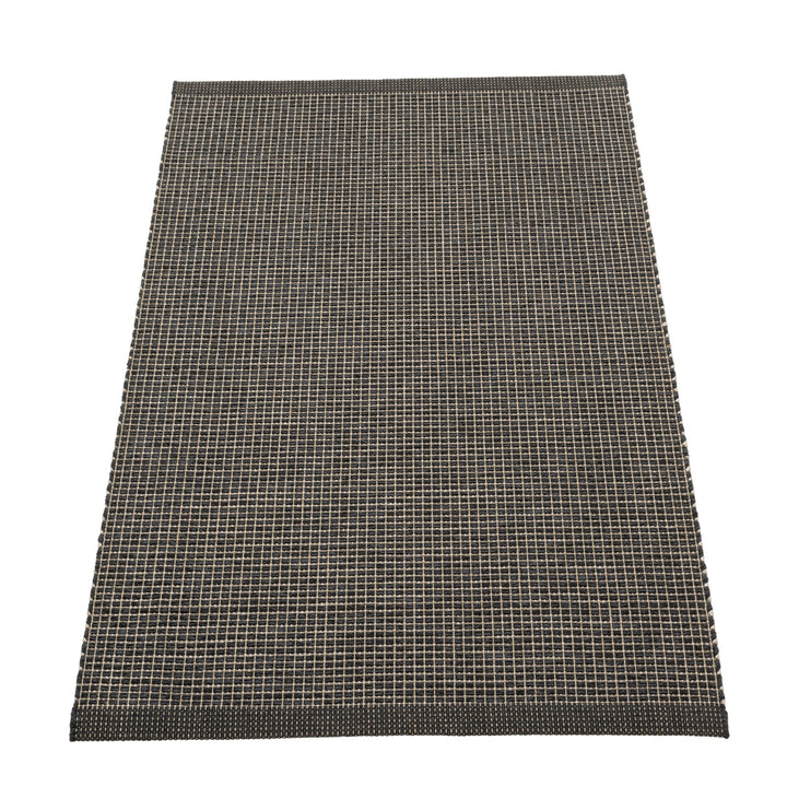 Pappelina EMM Black/Linen Met Indoor & Outdoor Woven Rug