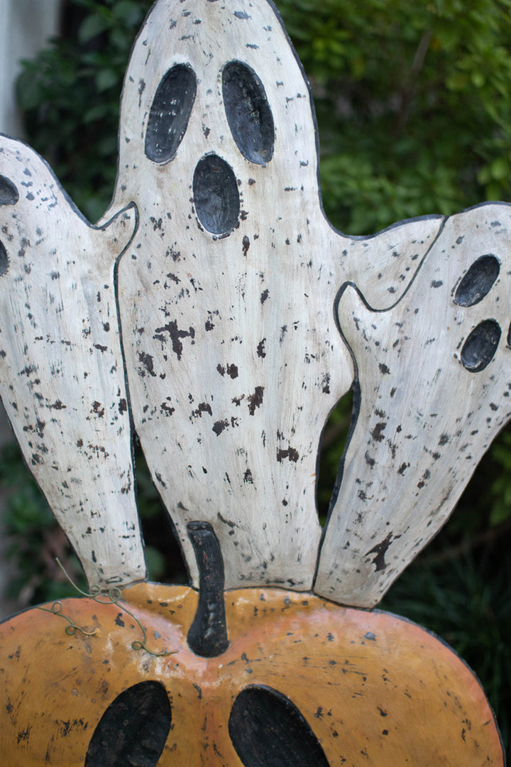 Jack-o-lantern And Ghost Yard Art