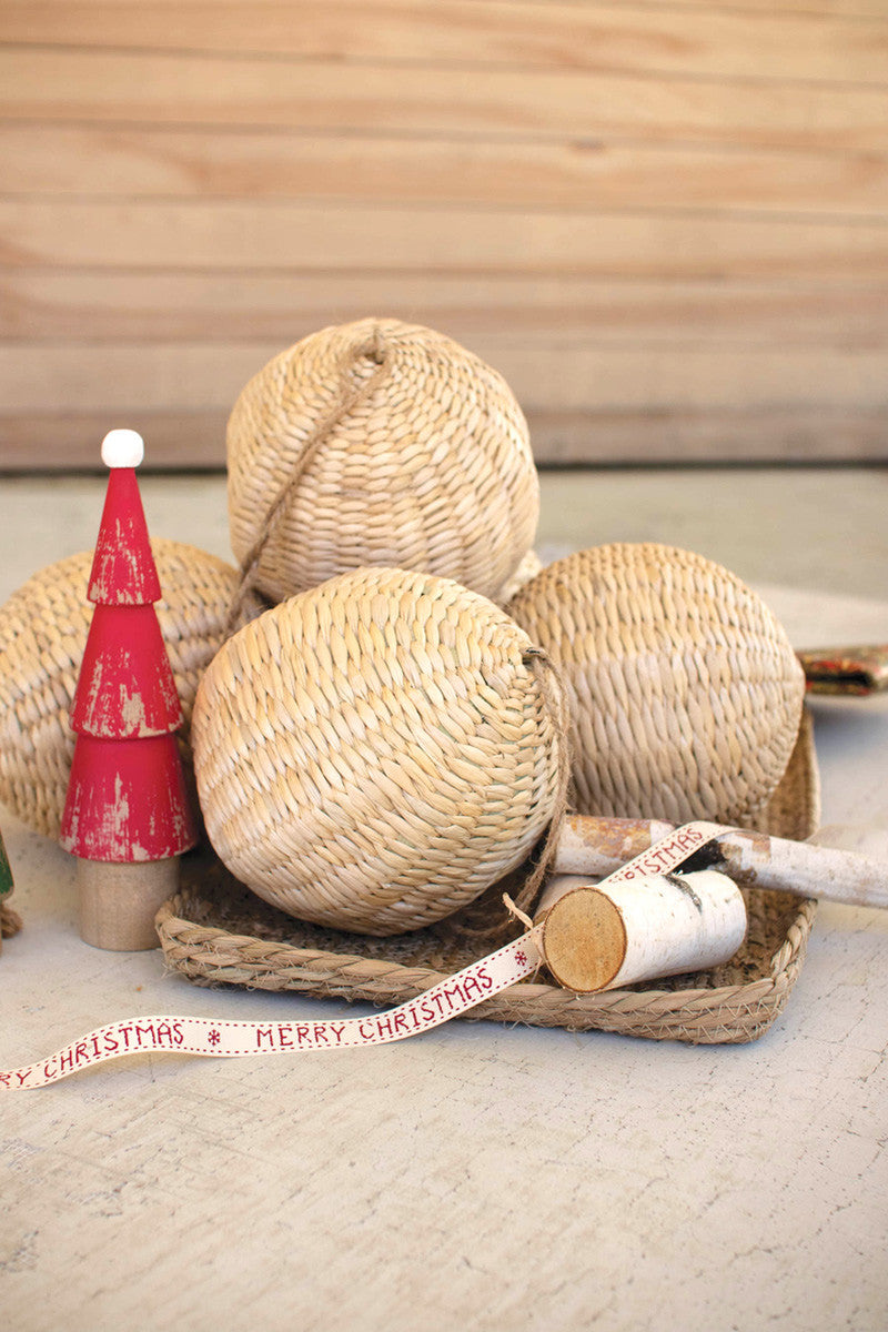 Woven Round Seagrass Christmas Ornament Set/6