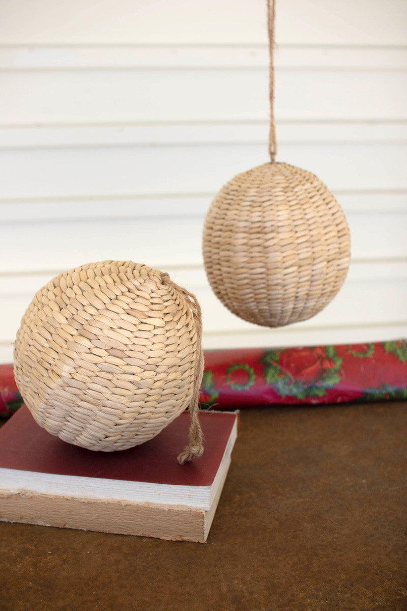 Woven Round Seagrass Christmas Ornament Set/6