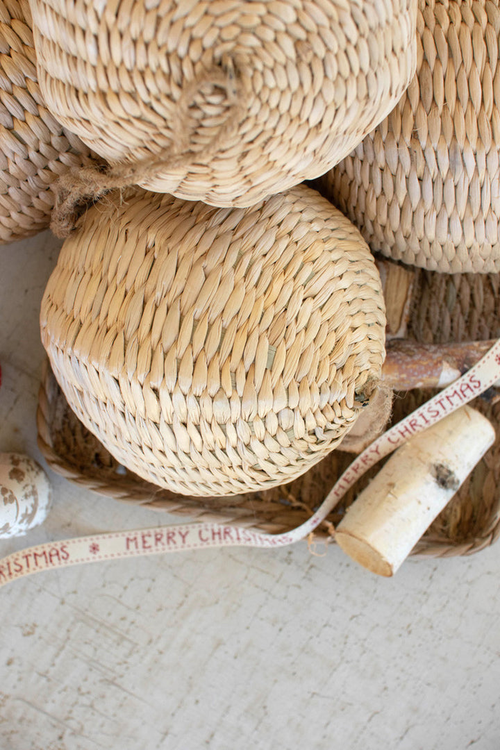 Woven Round Seagrass Christmas Ornament Set/6