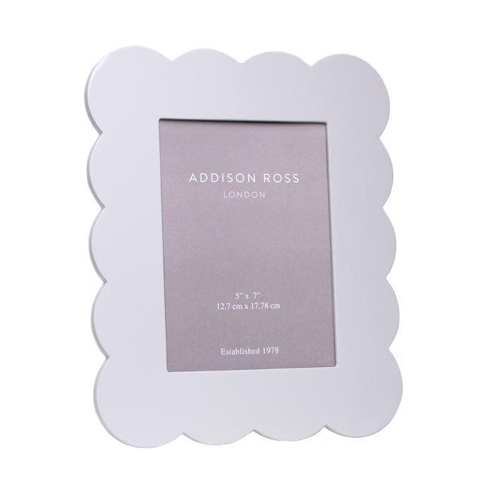 Addison Ross White Scalloped Lacquer Picture Frame (5x7)