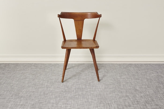 Chilewich Ikat Woven Rug (White/Silver)