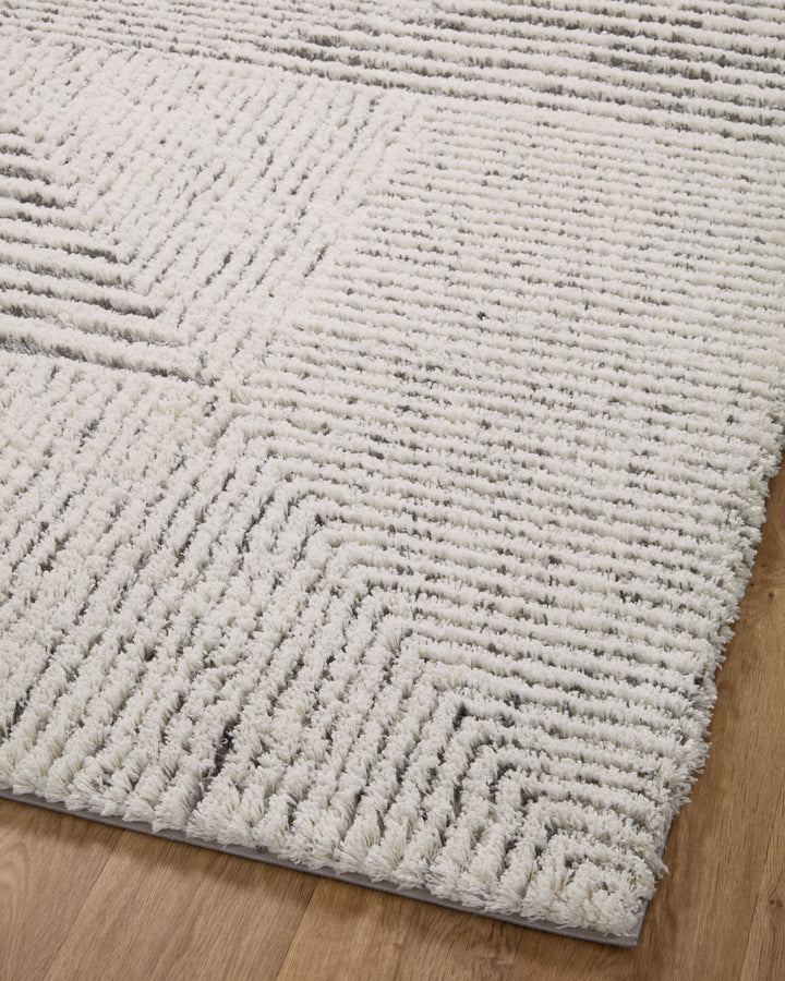 Loloi Levitt Shag Ivory / Grey Area Rug (LEV-02)