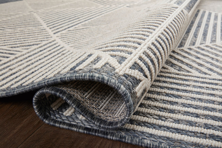 Loloi II Rainier Denim / Ivory Indoor/Outdoor Area Rug (RAI-03)