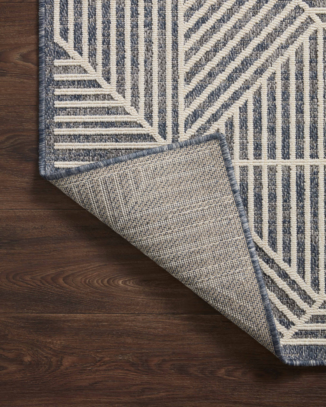 Loloi II Rainier Denim / Ivory Indoor/Outdoor Area Rug (RAI-03)