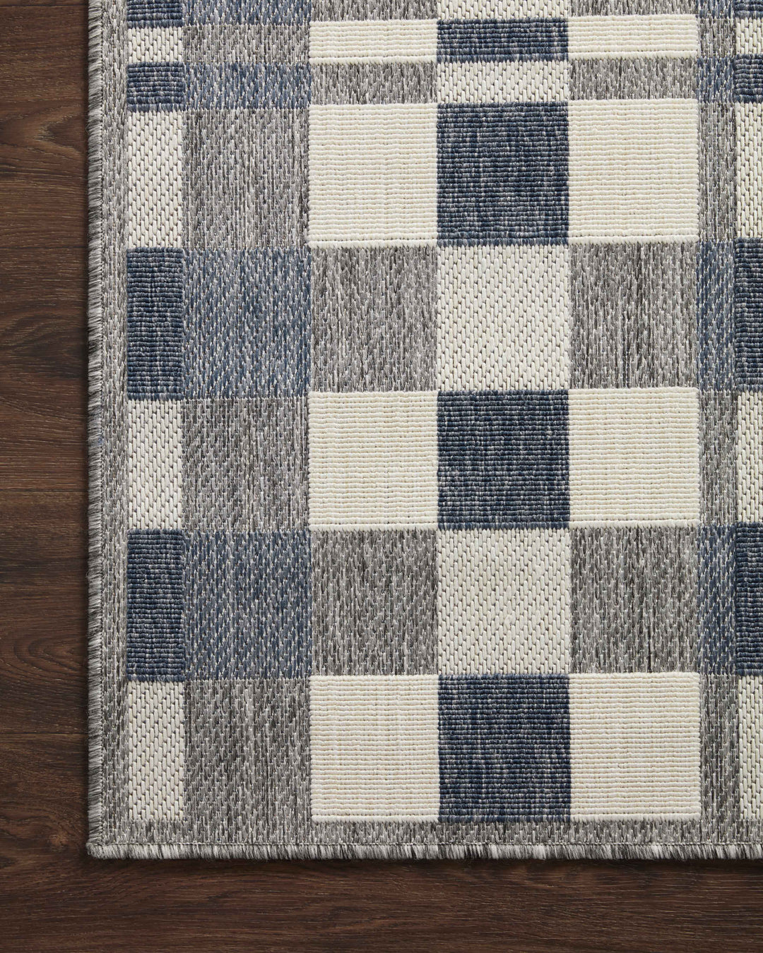 Loloi II Rainier Ivory / Denim Indoor/Outdoor Area Rug (RAI-04)