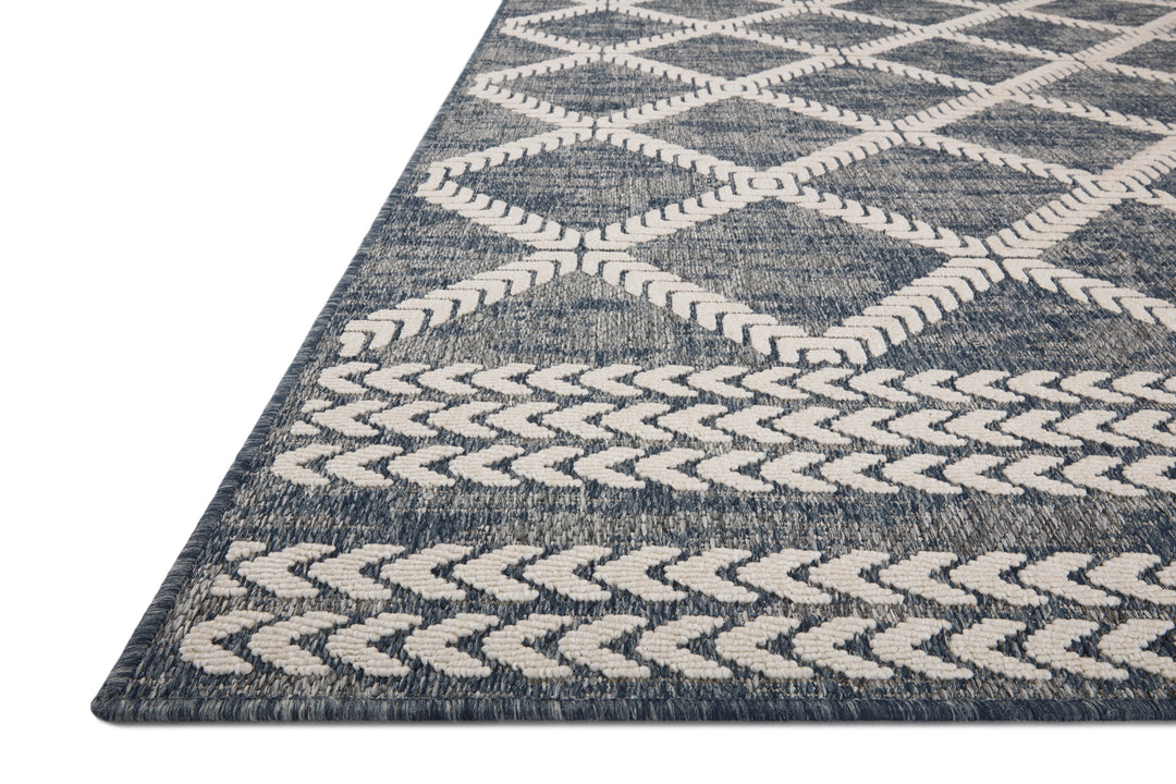 Loloi II Rainier Denim / Ivory Indoor/Outdoor Area Rug (RAI-05)