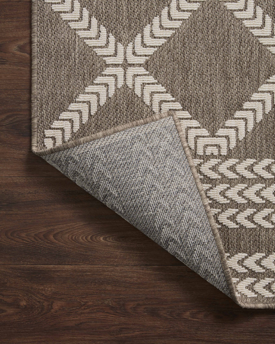 Loloi II Rainier Natural / Ivory Indoor/Outdoor Area Rug (RAI-05)