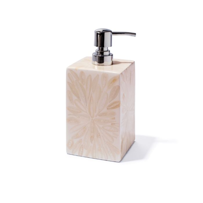 Ladorada Light Almendro Bathroom Accessories